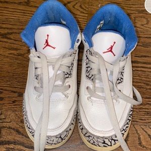Jordan True Blue 3s Kids Size 2.5.